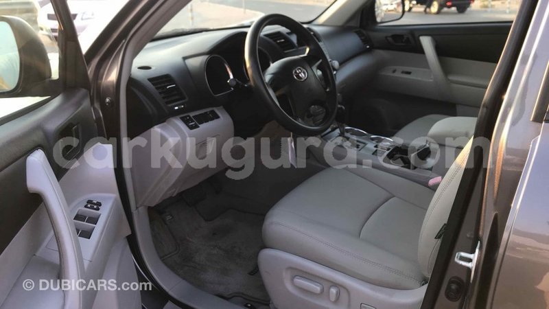 Big with watermark toyota highlander bujumbura import dubai 3258