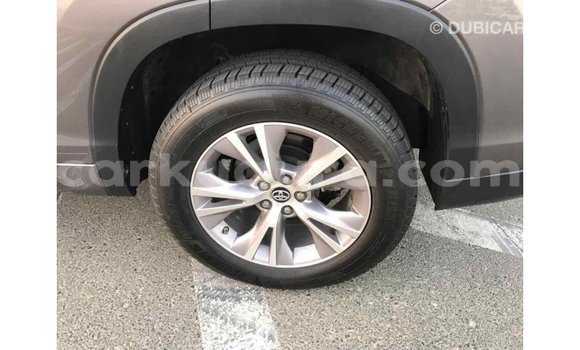 Nunua Imported Toyota Highlander Nyingine Gari ndani ya Import - Dubai nchini Bujumbura Nunua Imported Toyota Highlander Nyingine Gari ndani ya Import - Dubai nchini Bujumbura