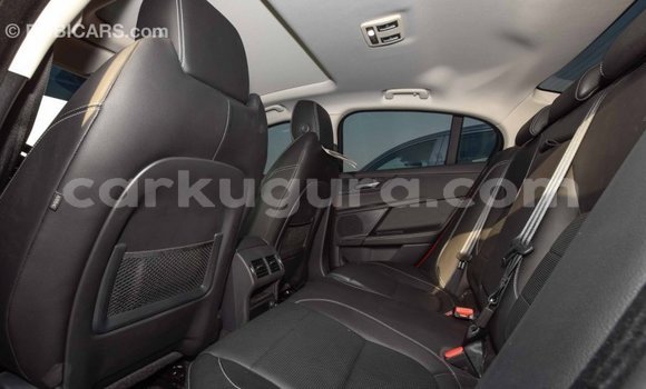Nunua Imported Jaguar XE Nyekundu Gari ndani ya Import - Dubai nchini Bujumbura Nunua Imported Jaguar XE Nyekundu Gari ndani ya Import - Dubai nchini Bujumbura