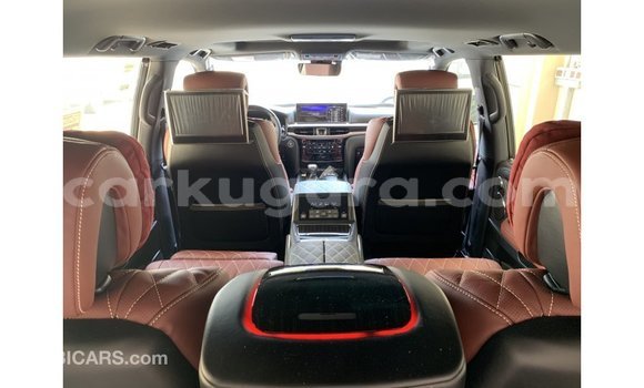 Nunua Imported Lexus LX Nyeusi Gari ndani ya Import - Dubai nchini Bujumbura Nunua Imported Lexus LX Nyeusi Gari ndani ya Import - Dubai nchini Bujumbura