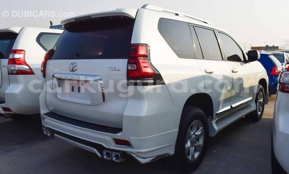 Acheter Import Voiture Toyota Prado Blanc à Import - Dubai, Bujumbura Acheter Import Voiture Toyota Prado Blanc à Import - Dubai, Bujumbura