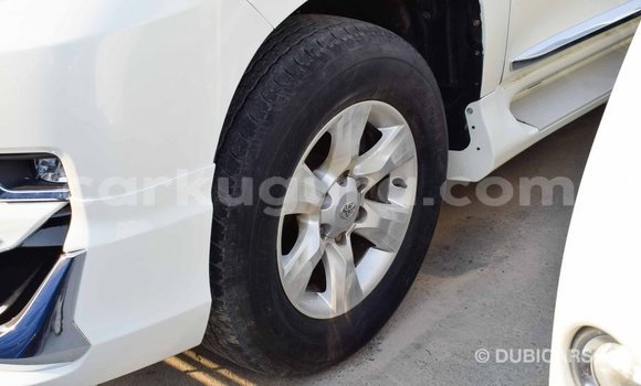 Acheter Import Voiture Toyota Prado Blanc à Import - Dubai, Bujumbura Acheter Import Voiture Toyota Prado Blanc à Import - Dubai, Bujumbura