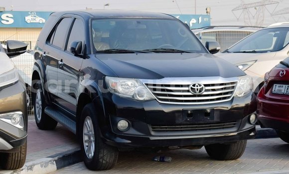 Nunua Imported Toyota Fortuner Nyeusi Gari ndani ya Import - Dubai nchini Bujumbura Nunua Imported Toyota Fortuner Nyeusi Gari ndani ya Import - Dubai nchini Bujumbura