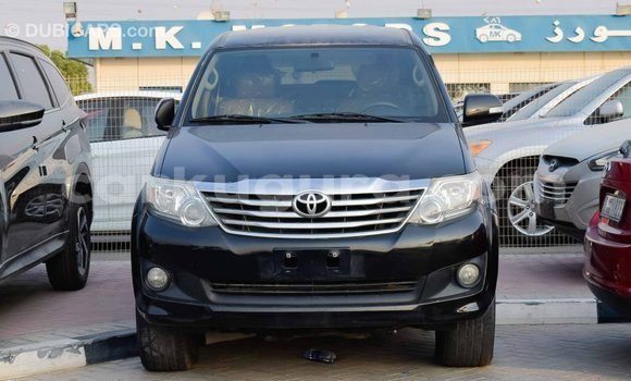 Nunua Imported Toyota Fortuner Nyeusi Gari ndani ya Import - Dubai nchini Bujumbura Nunua Imported Toyota Fortuner Nyeusi Gari ndani ya Import - Dubai nchini Bujumbura