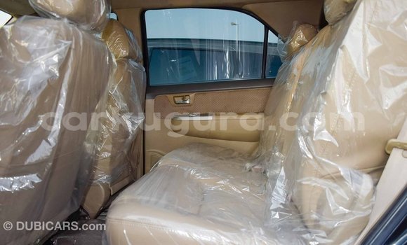 Nunua Imported Toyota Fortuner Nyeusi Gari ndani ya Import - Dubai nchini Bujumbura Nunua Imported Toyota Fortuner Nyeusi Gari ndani ya Import - Dubai nchini Bujumbura