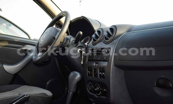 Nunua Imported Renault Duster Nyeupe Gari ndani ya Import - Dubai nchini Bujumbura Nunua Imported Renault Duster Nyeupe Gari ndani ya Import - Dubai nchini Bujumbura