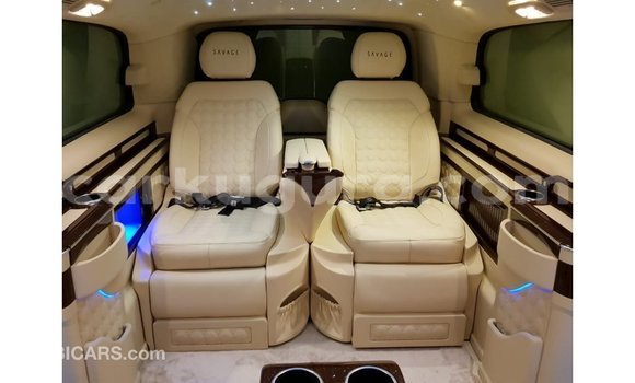 Nunua Imported Mercedes-Benz 250 Nyeusi Gari ndani ya Import - Dubai nchini Bujumbura Nunua Imported Mercedes-Benz 250 Nyeusi Gari ndani ya Import - Dubai nchini Bujumbura