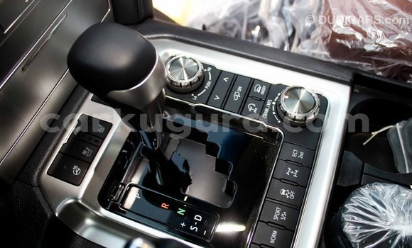 Nunua Imported Toyota Land Cruiser Nyeusi Gari ndani ya Import - Dubai nchini Bujumbura Nunua Imported Toyota Land Cruiser Nyeusi Gari ndani ya Import - Dubai nchini Bujumbura