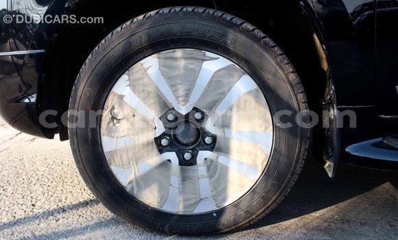 Nunua Imported Toyota Land Cruiser Nyeusi Gari ndani ya Import - Dubai nchini Bujumbura Nunua Imported Toyota Land Cruiser Nyeusi Gari ndani ya Import - Dubai nchini Bujumbura