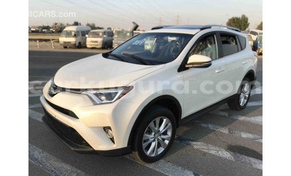 Nunua Imported Toyota 4Runner Nyeupe Gari ndani ya Import - Dubai nchini Bujumbura Nunua Imported Toyota 4Runner Nyeupe Gari ndani ya Import - Dubai nchini Bujumbura