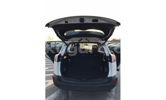 Buy Import Toyota 4Runner White Car in Import - Dubai in Bujumbura Buy Import Toyota 4Runner White Car in Import - Dubai in Bujumbura