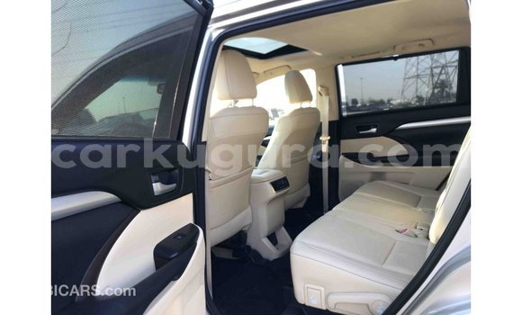 Nunua Imported Toyota Highlander Nyingine Gari ndani ya Import - Dubai nchini Bujumbura Nunua Imported Toyota Highlander Nyingine Gari ndani ya Import - Dubai nchini Bujumbura