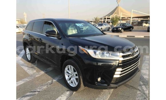 Nunua Imported Toyota Highlander Nyeusi Gari ndani ya Import - Dubai nchini Bujumbura Nunua Imported Toyota Highlander Nyeusi Gari ndani ya Import - Dubai nchini Bujumbura