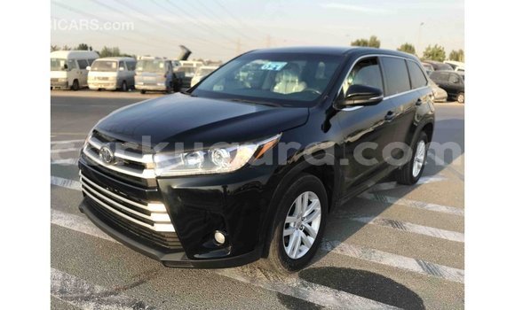 Nunua Imported Toyota Highlander Nyeusi Gari ndani ya Import - Dubai nchini Bujumbura Nunua Imported Toyota Highlander Nyeusi Gari ndani ya Import - Dubai nchini Bujumbura