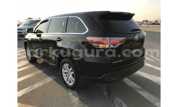 Nunua Imported Toyota Highlander Nyeusi Gari ndani ya Import - Dubai nchini Bujumbura Nunua Imported Toyota Highlander Nyeusi Gari ndani ya Import - Dubai nchini Bujumbura