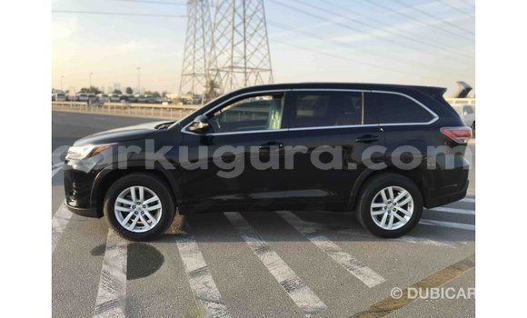 Nunua Imported Toyota Highlander Nyeusi Gari ndani ya Import - Dubai nchini Bujumbura Nunua Imported Toyota Highlander Nyeusi Gari ndani ya Import - Dubai nchini Bujumbura