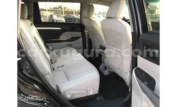 Nunua Imported Toyota Highlander Nyeusi Gari ndani ya Import - Dubai nchini Bujumbura Nunua Imported Toyota Highlander Nyeusi Gari ndani ya Import - Dubai nchini Bujumbura