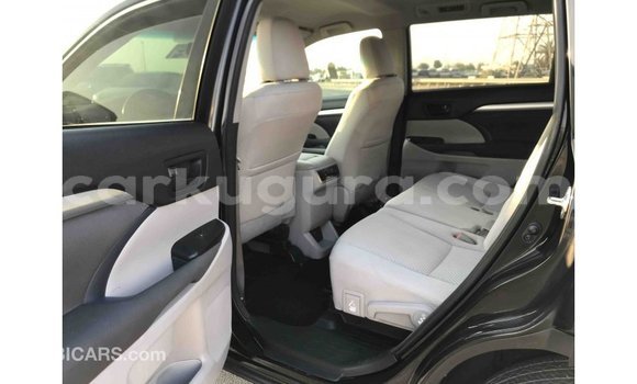 Nunua Imported Toyota Highlander Nyeusi Gari ndani ya Import - Dubai nchini Bujumbura Nunua Imported Toyota Highlander Nyeusi Gari ndani ya Import - Dubai nchini Bujumbura