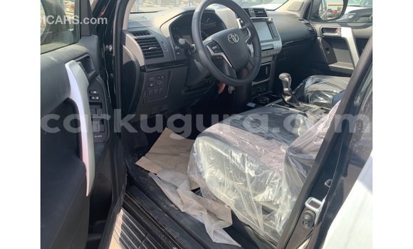 Nunua Imported Toyota Prado Nyeusi Gari ndani ya Import - Dubai nchini Bujumbura Nunua Imported Toyota Prado Nyeusi Gari ndani ya Import - Dubai nchini Bujumbura
