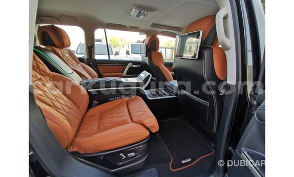 Nunua Imported Toyota Land Cruiser Nyeusi Gari ndani ya Import - Dubai nchini Bujumbura Nunua Imported Toyota Land Cruiser Nyeusi Gari ndani ya Import - Dubai nchini Bujumbura