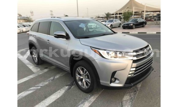 Nunua Imported Toyota Highlander Nyingine Gari ndani ya Import - Dubai nchini Bujumbura Nunua Imported Toyota Highlander Nyingine Gari ndani ya Import - Dubai nchini Bujumbura