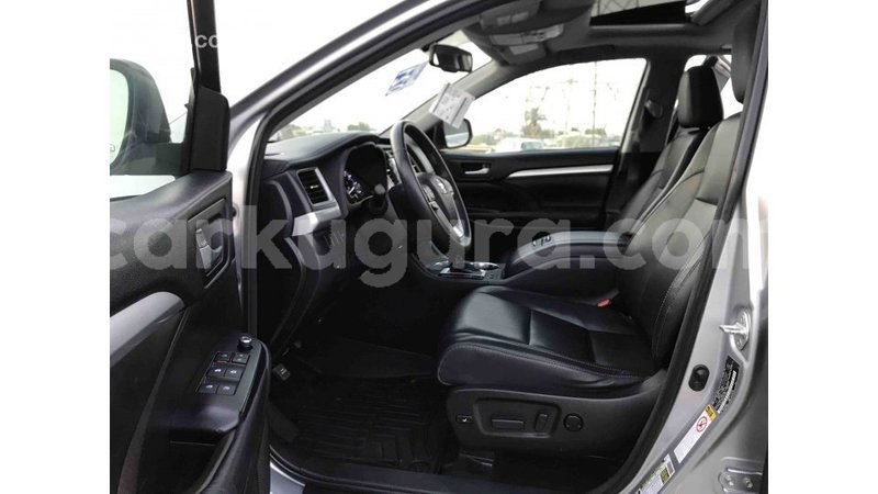 Big with watermark toyota highlander bujumbura import dubai 3349