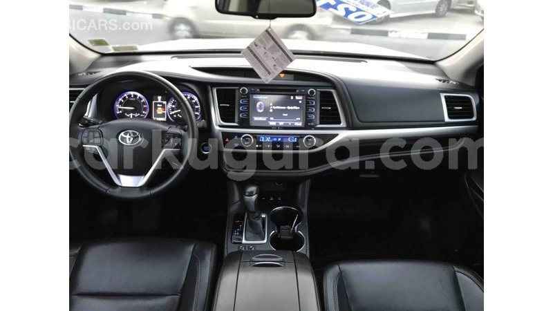 Big with watermark toyota highlander bujumbura import dubai 3349