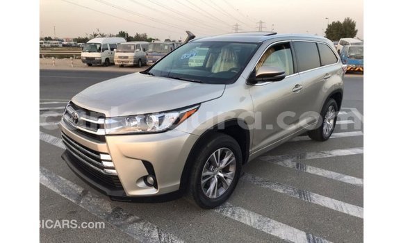 Nunua Imported Toyota Highlander Nyingine Gari ndani ya Import - Dubai nchini Bujumbura Nunua Imported Toyota Highlander Nyingine Gari ndani ya Import - Dubai nchini Bujumbura