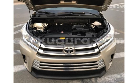 Nunua Imported Toyota Highlander Nyingine Gari ndani ya Import - Dubai nchini Bujumbura Nunua Imported Toyota Highlander Nyingine Gari ndani ya Import - Dubai nchini Bujumbura