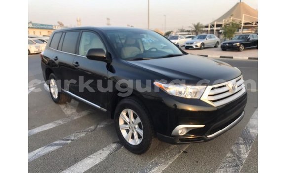 Acheter Import Voiture Toyota Highlander Noir à Import - Dubai, Bujumbura Acheter Import Voiture Toyota Highlander Noir à Import - Dubai, Bujumbura