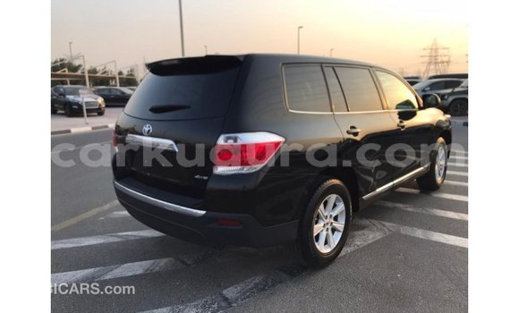 Acheter Import Voiture Toyota Highlander Noir à Import - Dubai, Bujumbura Acheter Import Voiture Toyota Highlander Noir à Import - Dubai, Bujumbura