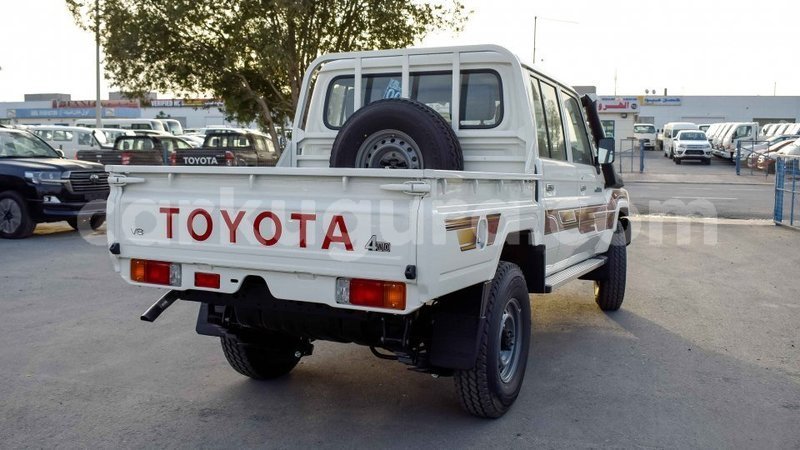 Big with watermark toyota land cruiser bujumbura import dubai 3361