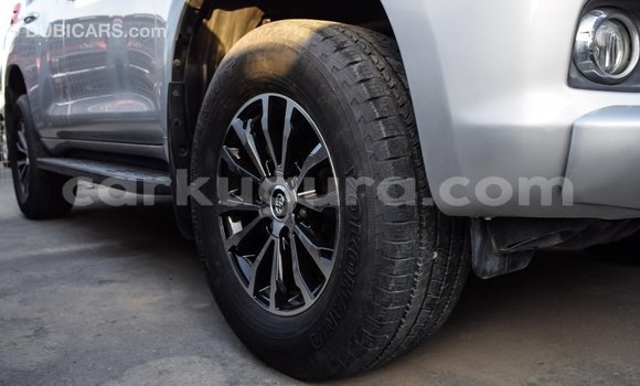 Nunua Imported Toyota Prado Nyingine Gari ndani ya Import - Dubai nchini Bujumbura Nunua Imported Toyota Prado Nyingine Gari ndani ya Import - Dubai nchini Bujumbura