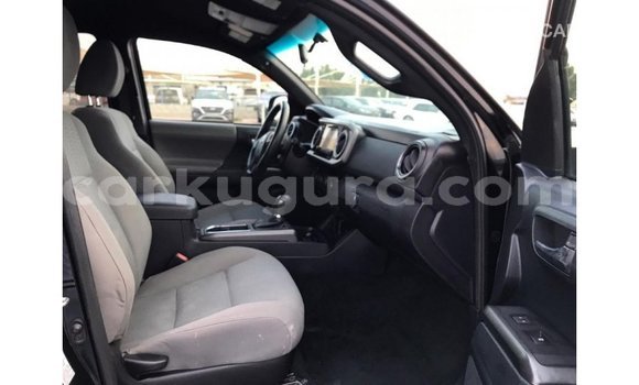 Nunua Imported Toyota Tacoma Nyeusi Gari ndani ya Import - Dubai nchini Bujumbura Nunua Imported Toyota Tacoma Nyeusi Gari ndani ya Import - Dubai nchini Bujumbura