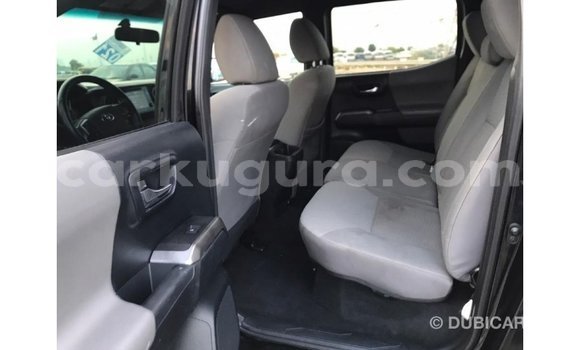 Nunua Imported Toyota Tacoma Nyeusi Gari ndani ya Import - Dubai nchini Bujumbura Nunua Imported Toyota Tacoma Nyeusi Gari ndani ya Import - Dubai nchini Bujumbura