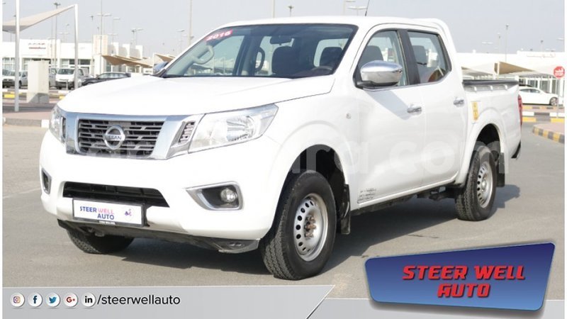 Big with watermark nissan navara bujumbura import dubai 3379