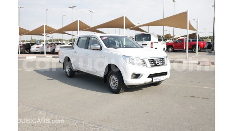 Big with watermark nissan navara bujumbura import dubai 3379