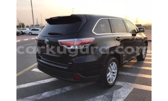 Acheter Import Voiture Toyota Highlander Noir à Import - Dubai, Bujumbura Acheter Import Voiture Toyota Highlander Noir à Import - Dubai, Bujumbura