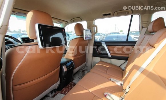 Nunua Imported Toyota Prado Nyeupe Gari ndani ya Import - Dubai nchini Bujumbura Nunua Imported Toyota Prado Nyeupe Gari ndani ya Import - Dubai nchini Bujumbura