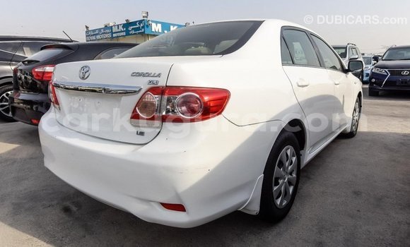 Acheter Import Voiture Toyota Corolla Blanc à Import - Dubai, Bujumbura Acheter Import Voiture Toyota Corolla Blanc à Import - Dubai, Bujumbura