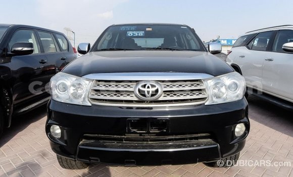 Acheter Import Voiture Toyota Fortuner Noir à Import - Dubai, Bujumbura Acheter Import Voiture Toyota Fortuner Noir à Import - Dubai, Bujumbura