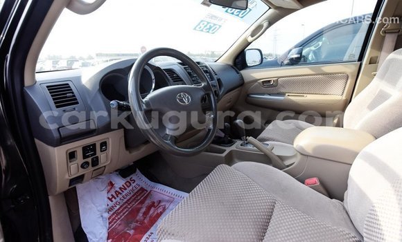 Acheter Import Voiture Toyota Fortuner Noir à Import - Dubai, Bujumbura Acheter Import Voiture Toyota Fortuner Noir à Import - Dubai, Bujumbura