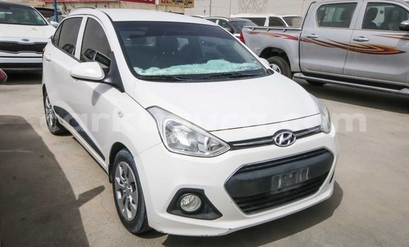 Acheter Import Voiture Hyundai i10 Blanc à Import - Dubai, Bujumbura Acheter Import Voiture Hyundai i10 Blanc à Import - Dubai, Bujumbura