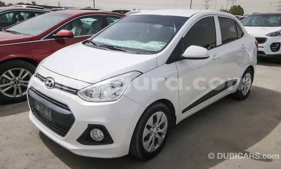 Acheter Import Voiture Hyundai i10 Blanc à Import - Dubai, Bujumbura Acheter Import Voiture Hyundai i10 Blanc à Import - Dubai, Bujumbura