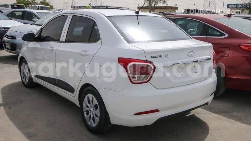 Big with watermark hyundai i10 bujumbura import dubai 3395