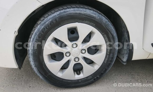 Acheter Import Voiture Hyundai i10 Blanc à Import - Dubai, Bujumbura Acheter Import Voiture Hyundai i10 Blanc à Import - Dubai, Bujumbura