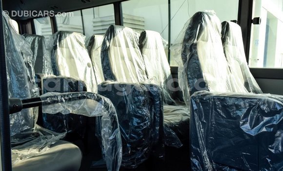 Acheter Import Voiture Hyundai Accent Beige à Import - Dubai, Bujumbura Acheter Import Voiture Hyundai Accent Beige à Import - Dubai, Bujumbura