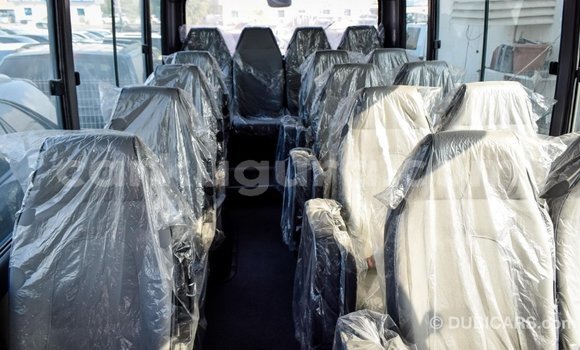 Acheter Import Voiture Hyundai Accent Beige à Import - Dubai, Bujumbura Acheter Import Voiture Hyundai Accent Beige à Import - Dubai, Bujumbura