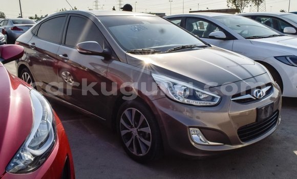 Nunua Imported Hyundai Accent Brown Gari ndani ya Import - Dubai nchini Bujumbura Nunua Imported Hyundai Accent Brown Gari ndani ya Import - Dubai nchini Bujumbura