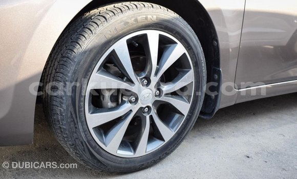 Nunua Imported Hyundai Accent Brown Gari ndani ya Import - Dubai nchini Bujumbura Nunua Imported Hyundai Accent Brown Gari ndani ya Import - Dubai nchini Bujumbura